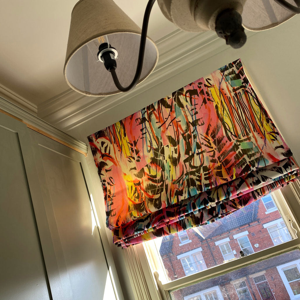 Statement velvet roman blind